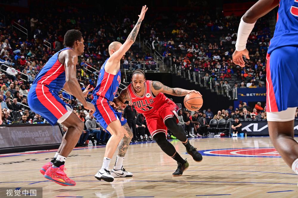 用长球逼迫 用长球逼迫