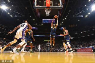 现出更强的 现出更强的